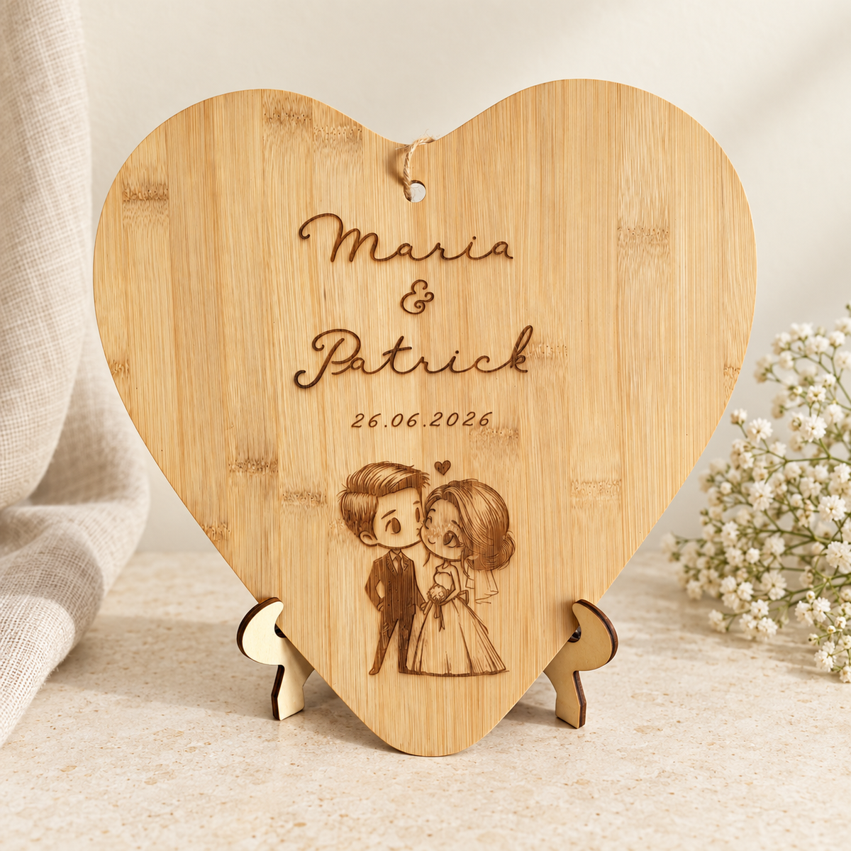 Personalisiertes Herzbrett zur Hochzeit – mit Namen & Datum