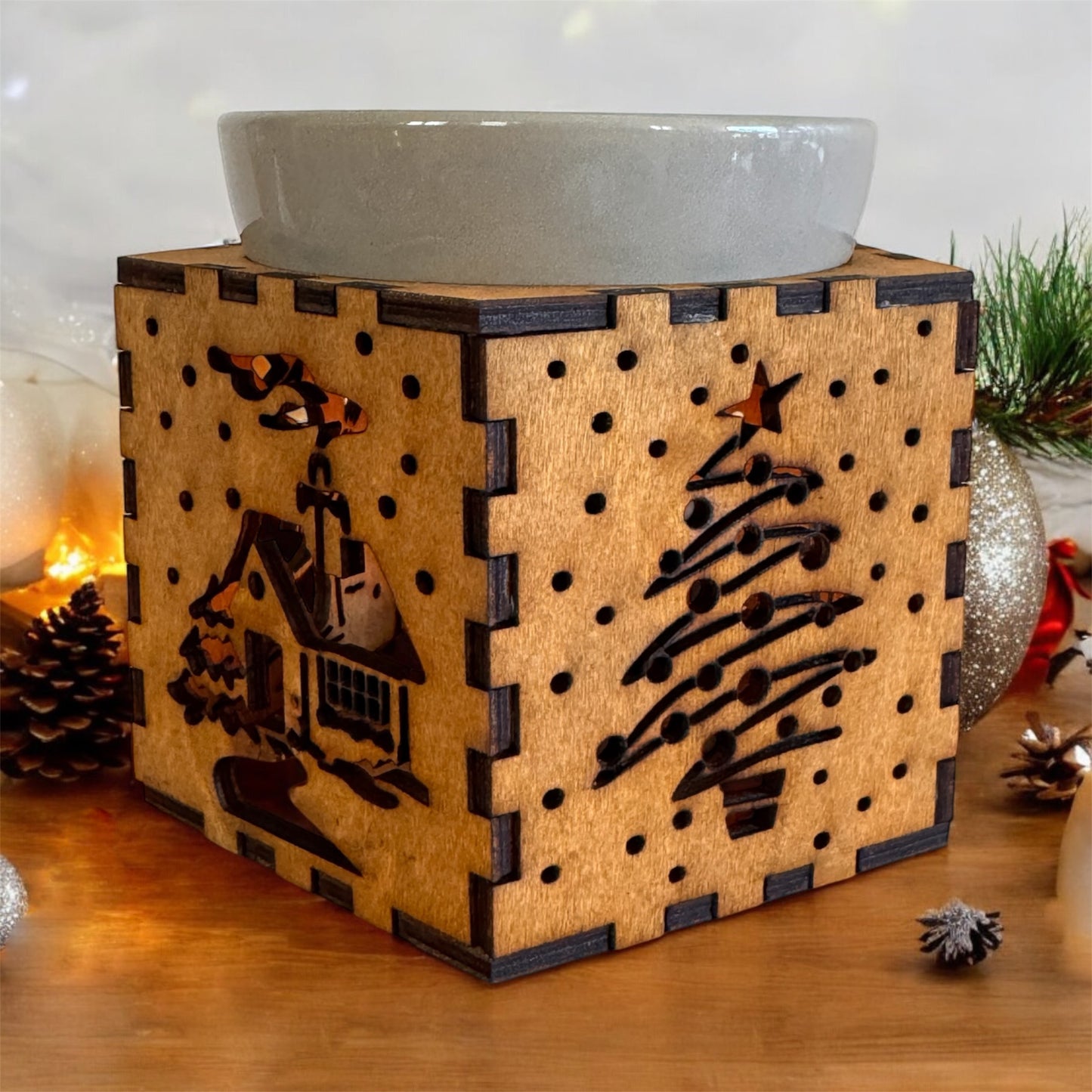 Duftlampe aus Holz mit Keramikschälchen - Wintermotive