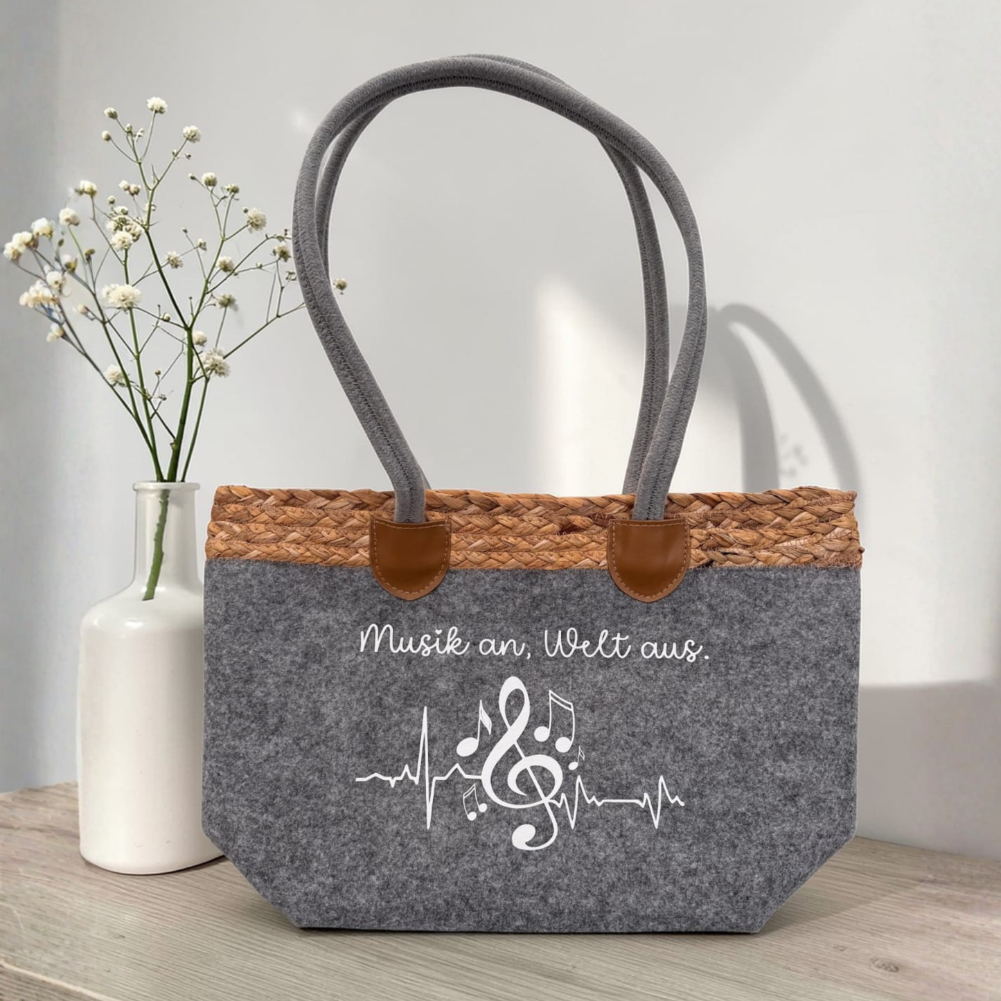 Filztasche mit Bund - Musik an, Welt aus.